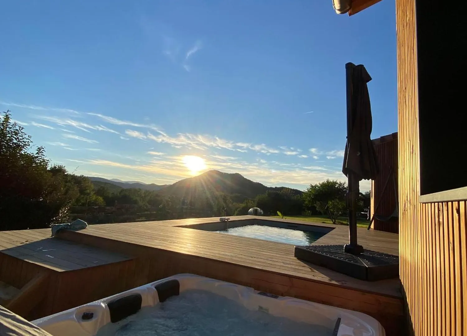 Accords Pyrenees - Vue Pyrenees - Piscine Et Spa - Classe 4 Etoiles Estadens